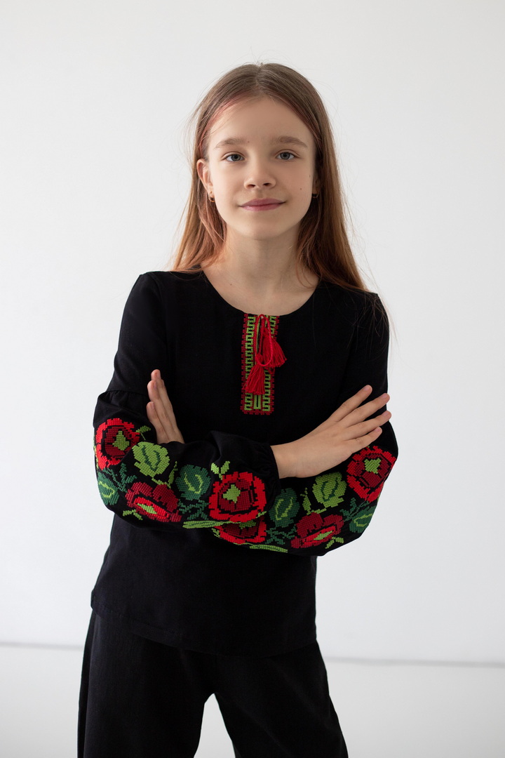 Вишиванка для дівчат
